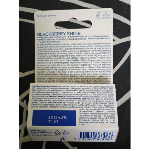 Nivea 24H Moisture, Blackberry Shine, Lip Balm (Jeżyna, Ochronny balsam do ust) - opinie | zdjęcie do recenzji od Owocowysad - 4
