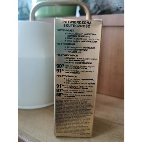 Max Factor Miracle Pure, Skin-Illuminating Serum (Rozświetlające serum do twarzy) - opinie | zdjęcie do recenzji od vitalesence - 2