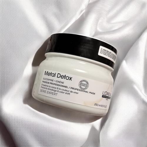 L'Oreal Professionnel Metal Detox Professional Mask (Maska do włosów farbowanych neutralizująca metale) - opinie | zdjęcie do recenzji od sweet_pink_flamingo