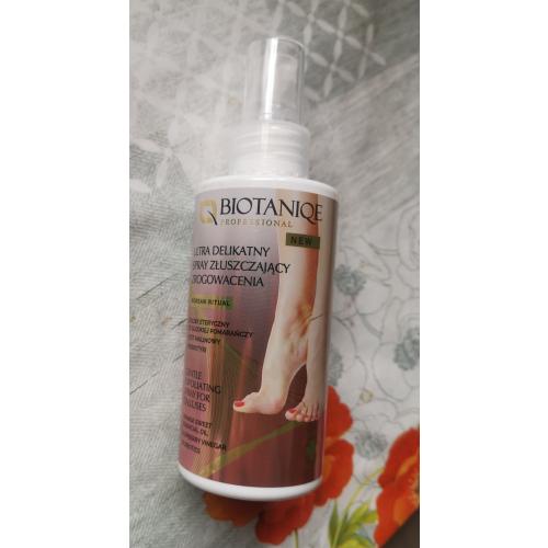 Biotaniqe Professional Korean Ritual, Ultra delikatny spray do stóp złuszczający zrogowacenia - opinie | zdjęcie do recenzji od Barbra61