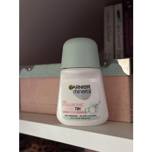 Garnier Mineral, Antiperspirant Roll-on 72H Hyaluronic Care (Antyperspirant w kulce dla kobiet z kwasem hialuronowym) - opinie | zdjęcie do recenzji od IvanaLi