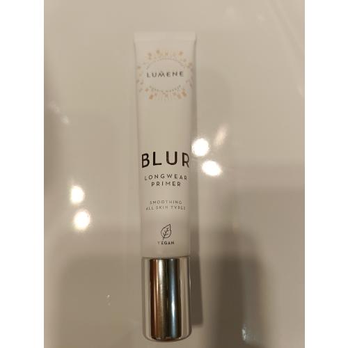 Lumene Blur Longwear Primer (Długotrwała baza wygładzająca) - opinie | zdjęcie do recenzji od martens84
