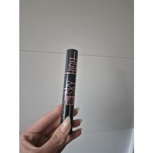 Maybelline New York Lash Sensational Sky High Cosmic Black Mascara (Ultra czarny wydłużający tusz do rzęs) - opinie | zdjęcie do recenzji od konwalia_000 - 2