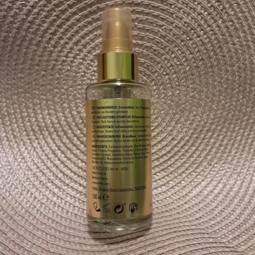 Wella Professionals Oil Reflections, Luminous Smoothening Oil (Olejek do włosów) - opinie | zdjęcie do recenzji od AnaSky - 2