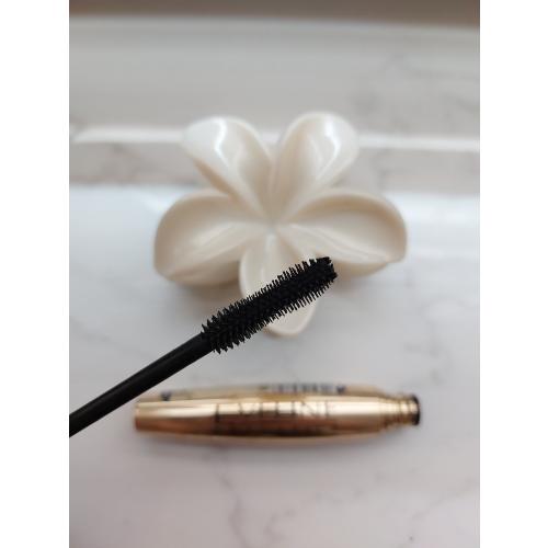 Eveline Cosmetics Volume Celebrities Mascara (Pogrubiająco-wydłużający tusz do rzęs z serum odbudowującym) - opinie | zdjęcie do recenzji od Dariax_