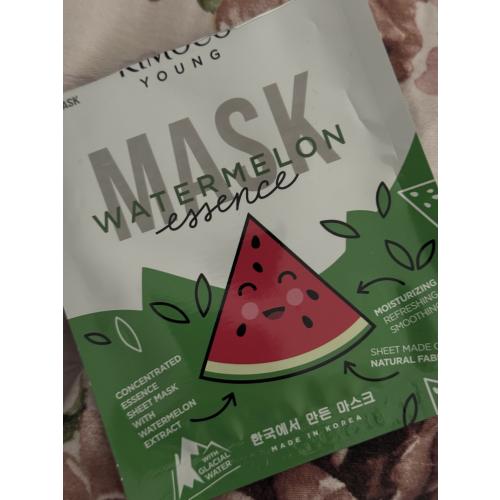 Kimoco Beauty Young, Watermelon Essence Mask (Nawilżająca maska w płachcie z ekstraktem z arbuza i wodą lodowcową) - opinie | zdjęcie do recenzji od IvanaLi