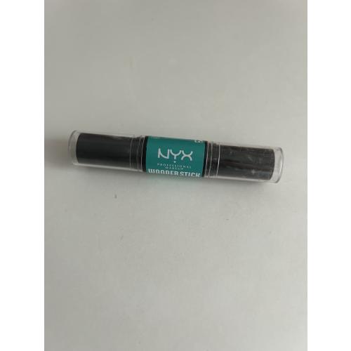 NYX Professional Makeup Wonder Stick (Sztyft do konturowania twarzy) - opinie | zdjęcie do recenzji od juliadesigns - 1