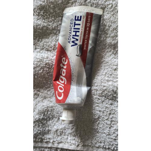 Colgate Advanced White (Pasta do zębów (nowa wersja)) - opinie | zdjęcie do recenzji od Ewafefka - 3