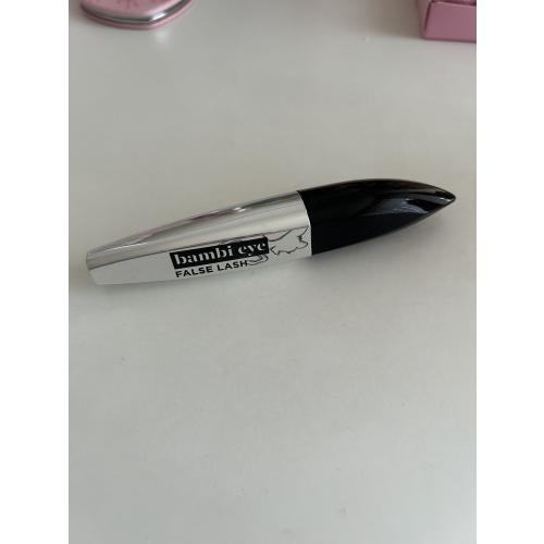 L'Oreal Paris Bambi Eye Extra Black False Lash (Intensywnie czarny wydłużająco-podkręcający tusz do rzęs) - opinie | zdjęcie do recenzji od juliadesigns