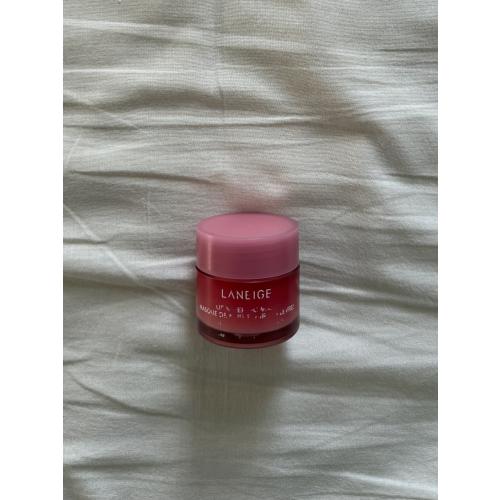 Laneige Lip Sleeping Mask (Intensywnie regenerująca maseczka całonocna na usta) - opinie | zdjęcie do recenzji od Idealna_cera