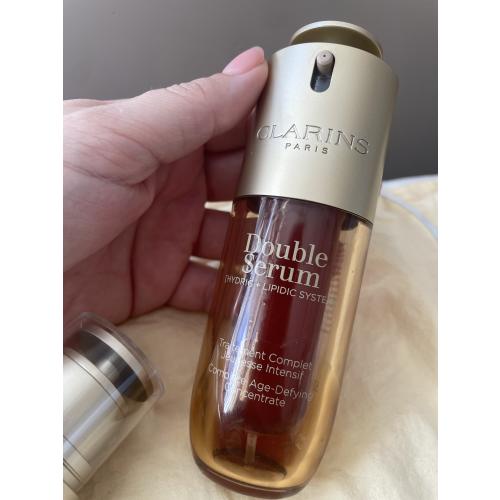 Clarins Double Serum, [Traitement Anti-Age Le Plus Complet], [Complete Intensive Anti-Ageing Treatment] (Podwójne serum przeciwzmarszczkowe) - opinie | zdjęcie do recenzji od MyVarsovie