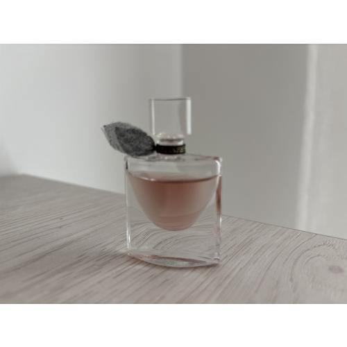 Lancome La Vie Est Belle L'Eau de Parfum Legere  - opinie | zdjęcie do recenzji od KarolinaKasp19