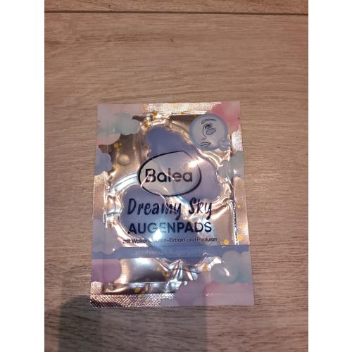 Balea Dreamy Sky, Hydrogel Eye Pads with Cloudblossom-Extract & Hyaluron (Płatki pod oczy) - opinie | zdjęcie do recenzji od LandOfBliss