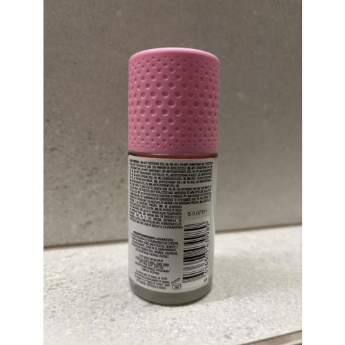 Adidas Control 48h Anti-persirant Roll-on (Antyperspirant w kulce dla kobiet) - opinie | zdjęcie do recenzji od KarolinaKasp19 - 2