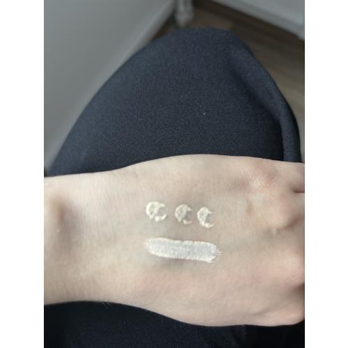 Inglot Peptide Lifting Eye Concealer (Liftingujący korektor pod oczy z peptydami) - opinie | zdjęcie do recenzji od KarolinaKasp19 - 2