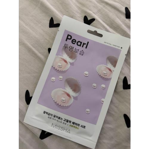 Missha Airy Fit, Face Mask Pearl (Rozjaśniająca maseczka w płachcie z ekstraktem z pereł) - opinie | zdjęcie do recenzji od IvanaLi