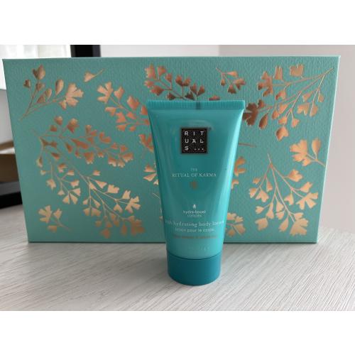 Rituals The Ritual of Karma, Lotus Flower & White Tea, 48h Hydrating Body Cream (Krem do ciała `Kwiat lotosu & biała herbata`) - opinie | zdjęcie do recenzji od KarolinaKasp19 - 1