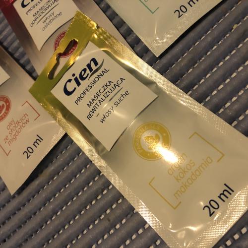 Cien Professional, Maseczka rewitalizująca do włosów suchych `Argan, kokos & makadamia` - opinie | zdjęcie do recenzji od Coocox3 - 1