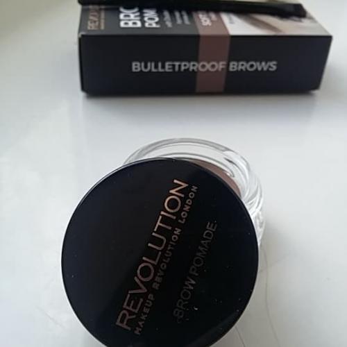 Revolution Beauty (Makeup Revolution) Brow Pomade (Pomada do brwi) - opinie | zdjęcie do recenzji od chocolat122 - 3