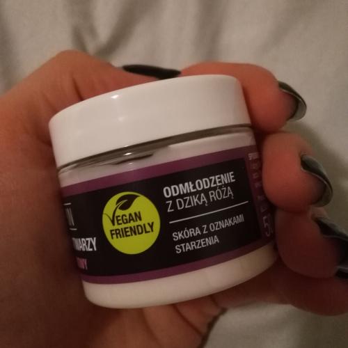 Cien Food for Skin, Krem do twarzy przeciwzmarszczkowy na noc `Odmłodzenie z dziką różą` - opinie | zdjęcie do recenzji od Justa12340 - 4
