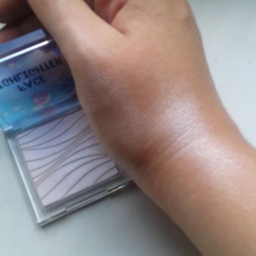 Bell Hawaiian, Ocean Face Highlighter (Rozświetlacz do twarzy i ciała) - opinie | zdjęcie do recenzji od maladaga