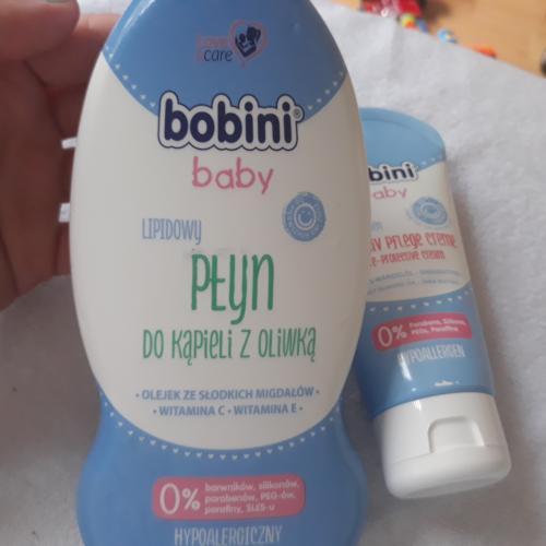 Bobini Baby, Lipidowy płyn do kąpieli z oliwką - opinie | zdjęcie do recenzji od martus2803