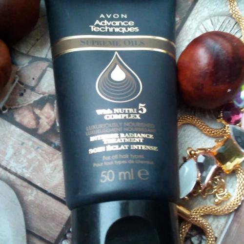 Avon Advance Techniques, Supreme Oils Treatment Mask with Nutri 5 Complex (Luksusowa intensywna kuracja odżywcza o włosów [Maska do włosów `Kompleksowa pielęgnacja`]) - opinie | zdjęcie do recenzji od dastiinqa - 2