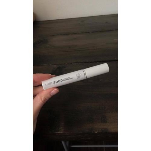JB Cosmetics Lash Food, Nano - Peptide, Natural Eyelash Conditioner (Odżywka do naturalnych rzęs) - opinie | zdjęcie do recenzji od Magdalena0208