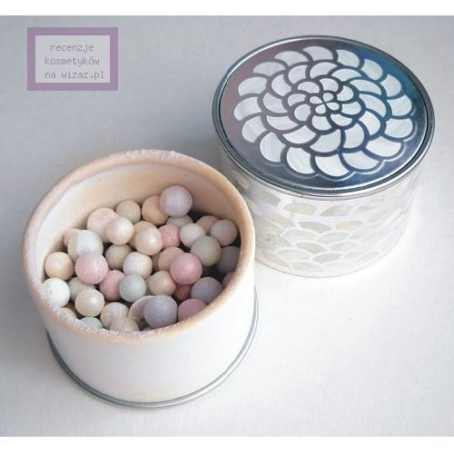 Guerlain Meteorites Pearly White (Pastelowy puder rozświetlający w kulkach - edycja 2009) - opinie | zdjęcie do recenzji od kleopatre - 1
