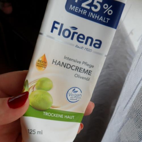 Florena Handcreme mit Olivenöl (Oliwkowy krem do rąk) - opinie | zdjęcie do recenzji od Twoje Slodkie Marzenie