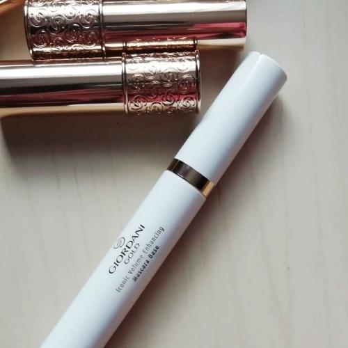 Oriflame Giordani Gold. Iconic Volume Enhancing Mascara Base (Zwiększająca objętość baza pod tusz do rzęs) - opinie | zdjęcie do recenzji od paulinoowo - 2