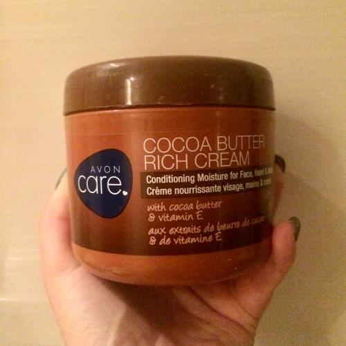Avon Care, Cocoa Butter, Conditioning Moisturizer for Face, Hand & Body [Care, Nourishing with Cocoa Butter, Rich Cream for Face, Hand & Body] (Regenerująco - odżywczy krem do twarzy, rąk i ciała  z masłem kakaowym) - opinie | zdjęcie do recenzji od kama_m1