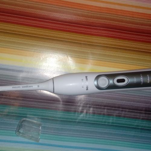Philips Sonicare FlexCare +, Soniczna szczoteczka do zębów HX6921/06 - opinie | zdjęcie do recenzji od malutka20123 - 2