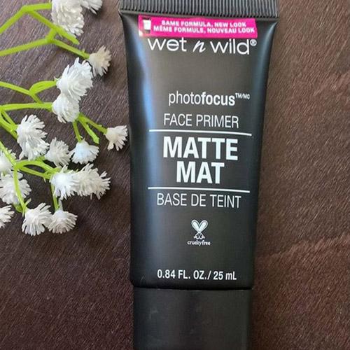 Wet n Wild Photo Focus, Face Primer Matte (Baza pod makijaż matująca) - opinie | zdjęcie do recenzji od intermanka