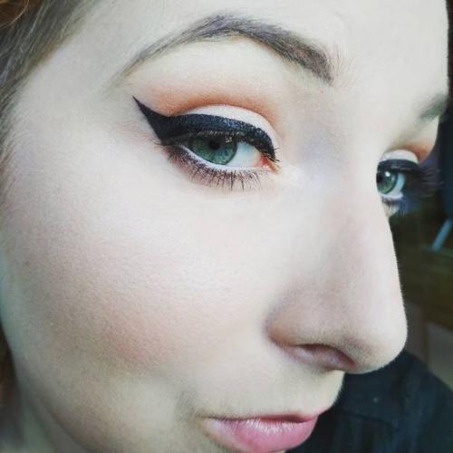 Bell HYPOAllergenic Waterproof Mat Eyeshadow (Hypoalergiczny wodoodporny matowy cień do powiek) - opinie | zdjęcie do recenzji od Hamaknabanana
