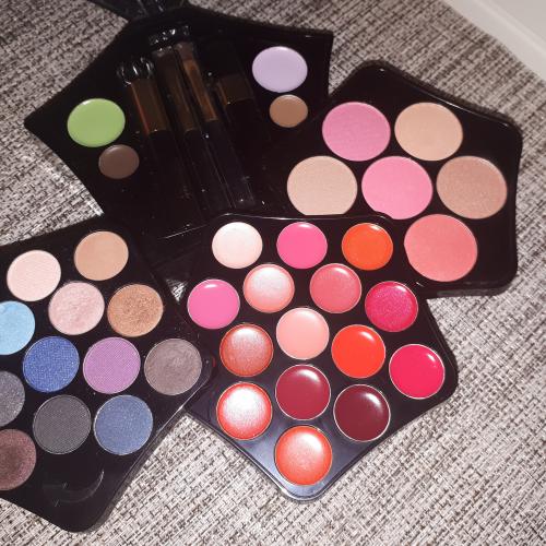 Douglas Collection Make-up, Starlet Palette (Paleta do makijażu) - opinie | zdjęcie do recenzji od Paniholmes - 2