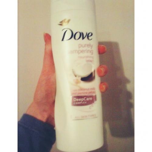 Dove Purely Pampering Coconut Milk and Jasmine Petals, Nourishing Lotion (Odżywczy balsam do ciała) - opinie | zdjęcie do recenzji od paulinoowo