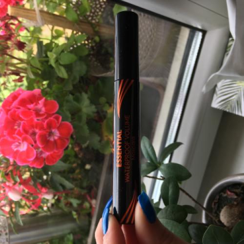 Golden Rose Essential Waterproof Volume Mascara (Wodoodporny tusz do rzęs pogrubiający) - opinie | zdjęcie do recenzji od Kasix003 - 2
