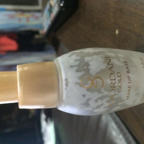 Oriflame Giordani Gold, Make-up Base (stara wersja) (Baza pod makijaż) - opinie | zdjęcie do recenzji od Anieg - 1