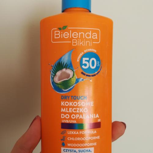 Bielenda Bikini, Kokosowe mleczko do opalania SPF 50 - opinie | zdjęcie do recenzji od Alaku12