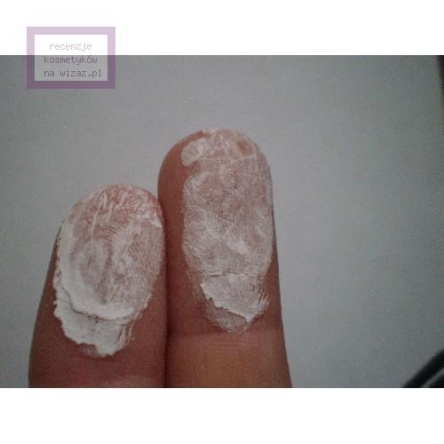 Catrice Prime and Fine, Translucent Loose Powder (Sypki puder transparentny z efektem matującym) - opinie | zdjęcie do recenzji od anna996 - 3