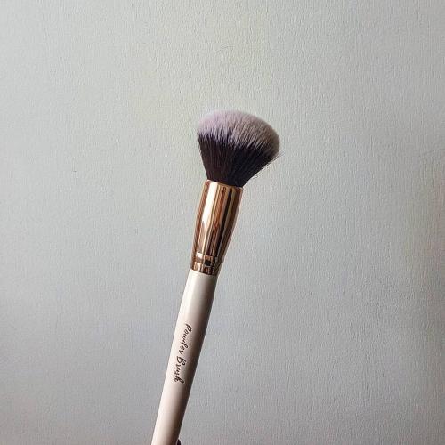 Beauty Make Up Powder Brush (Pędzel do pudru) - opinie | zdjęcie do recenzji od Beautytesting_917