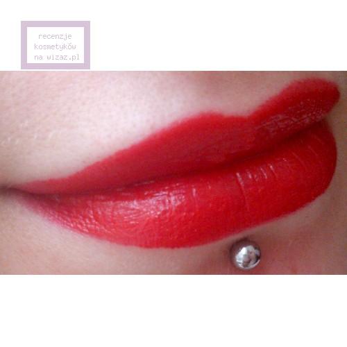 IsaDora Perfect Moisture Lipstick (Pomadka nawilżająca) - opinie | zdjęcie do recenzji od Odylena - 1