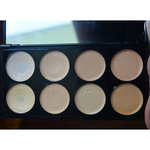 Revolution Beauty (Makeup Revolution) Cover and Conceal Palette (Paleta korektorów do twarzy) - opinie | zdjęcie do recenzji od Renelice - 2
