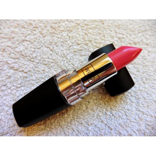 Wibo Glossy Temptation, Pomadka do ust - opinie | zdjęcie do recenzji od 7e4821b9e11e1a965edd4b7ffe5ca448b01e1f28_5dc35e9352ecb