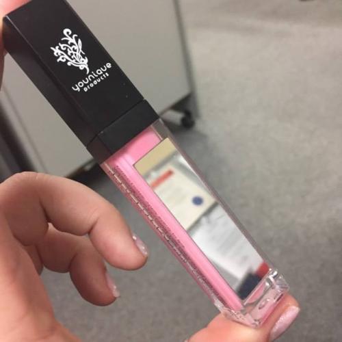 Younique Moodstruck Minerals Lucrative Lip Gloss (Błyszczyk do ust) - opinie | zdjęcie do recenzji od redcarpet93 - 1