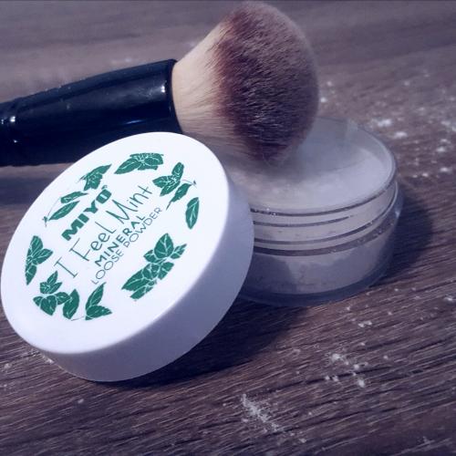 MIYO I Feel Mint, Mineral Powder (Mineralny puder miętowy) - opinie | zdjęcie do recenzji od sabinaa94