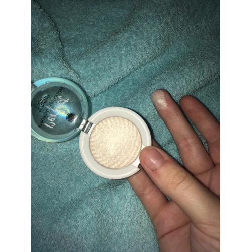 Bell Perfect, Strobing Highlighter (Rozświetlacz do twarzy i ciała) - opinie | zdjęcie do recenzji od M4tryca