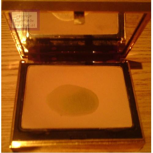 Yves Saint Laurent Matt Touch Compact Foundation (Podkład matujący w kompakcie SPF 20) - opinie | zdjęcie do recenzji od Emeralda - 3