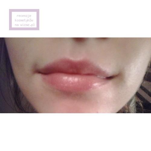 Essence Kiss Care Love Lipbalm (różne rodzaje) (Balsam do ust) - opinie | zdjęcie do recenzji od lily_jane